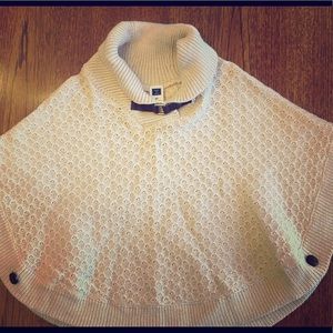 2T Janie & Jack knit poncho. Excellent Condition.